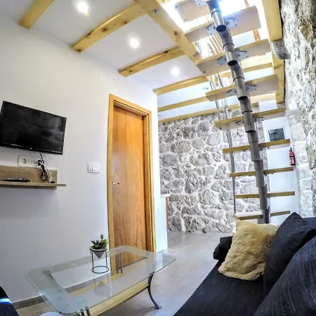 Apartment Authentic Ap For 2, Babino Polje,mljet *